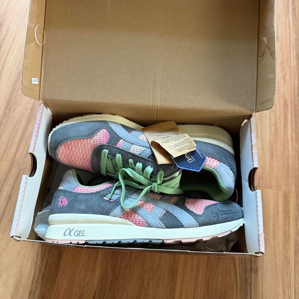 Brand New Asics x Up There Australia GT-ii Pink and Grey Sneakers Size 9